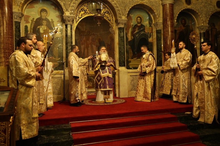 Архиерейска св. Литургия за Неделя Кръстопоклонна в Патриаршеската катедрала \